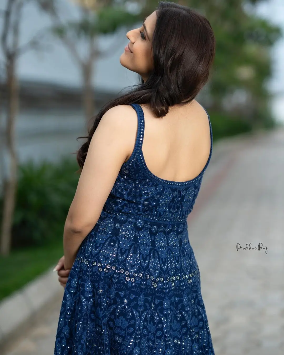 Rashmi Gautam In Sleeveless Blue Gown